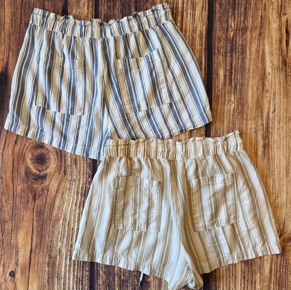 Loft Women's Size Medium Lot of 2 Pull On Striped Shorts Lyocell Pockets Casual - Picture 2 of 9